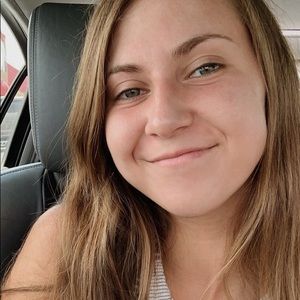 Meet your Posher, Mckenzie